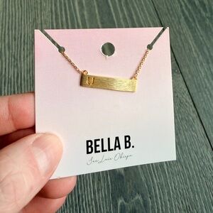 Gold Bar Initial Necklace "U"